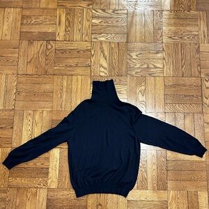 Loro piana navy cashmere turtleneck